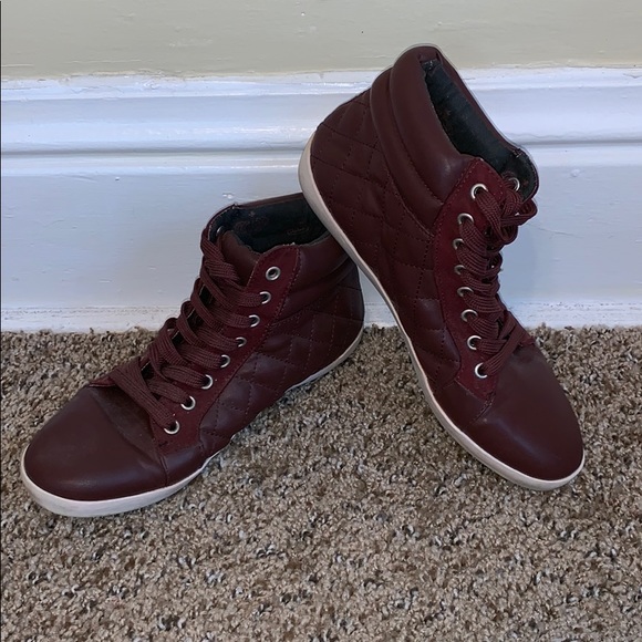 Forever 21 burgundy high top sneakers - Picture 2 of 5